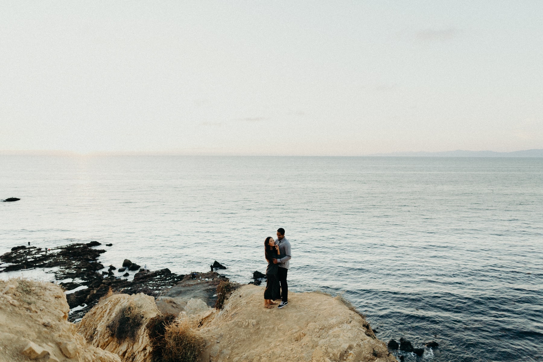 beach engagement photos at dusk